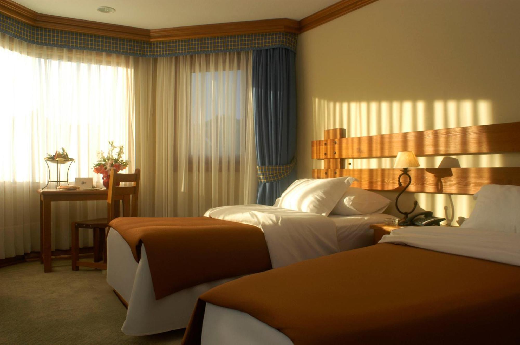 Loberias Del Sur Hotel Puerto Chacabuco Bagian luar foto
