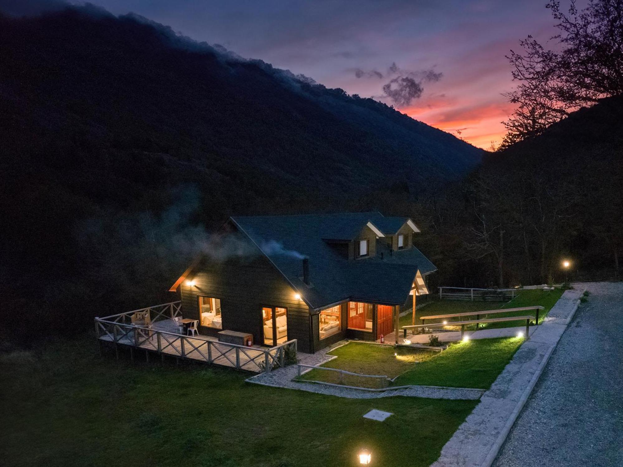Loberias Del Sur Hotel Puerto Chacabuco Bagian luar foto
