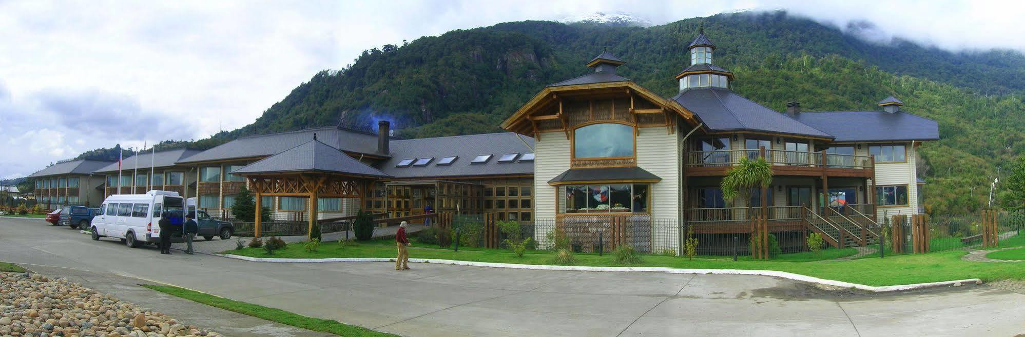 Loberias Del Sur Hotel Puerto Chacabuco Bagian luar foto