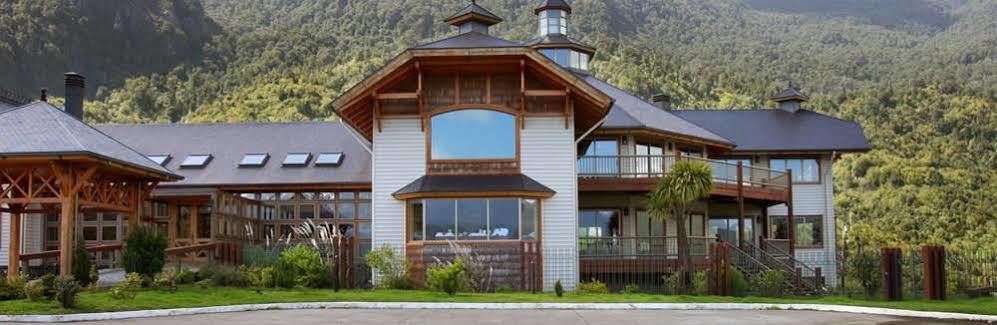 Loberias Del Sur Hotel Puerto Chacabuco Bagian luar foto